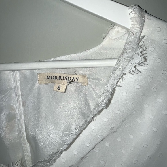 lacy white dress - Picture 3 of 7